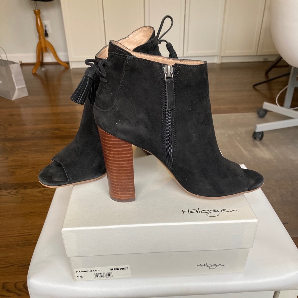 Halogen Warin Open Toe Boot EUC